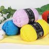 El hilo de algodón de 4 hebras se siente suave y es adecuado para tejido a mano y crochet DIY. Ovillo de Hilo de Algodón Leche de 4 Hebras, Grosor Medio, con Torsión para Tejer a Mano