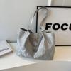 Bolso de Gran Capacidad para Mujer 2024 Primavera y Verano Nuevo Bolso Vagabundo Bolso de Compras Portátil Bolso Tote Grande con Cadena de Hombro Clásico