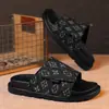 2026 Nuevos Mocasines de Moda Transfronterizos de Venta Caliente con Cierre de Hebilla para Parejas, Sandalias de Playa Retro de Moda para Estudiantes