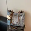Bolsa de Mão Casual Grande Capacidade Transfronteiriça Feminina 2026 Nova Retrô para o Dia a Dia Bolsa de Ombro Bolsa Tote para Trabalho