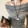 Collar con Colgante Geométrico de Circonita Estilo Coreano Ins con Diseño Único, Lujo Ligero y Sensación de Alta Gama, Cadena para Suéter para Mujer