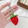 Chaveiro de Crochê Feito à Mão de Lã Morango Pingente de Fruta Tricotado Fofo Acessório de Decoração para Bolsa DIY