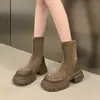 Botas Curtas de Solado Grosso para Mulheres 2026 Novo Outono Inicial Elásticas Slim Botas Estilo Britânico Retrô Botas Chelsea