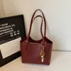 Bolso de Mano de Cuero Aceitado y Encerado Estilo Retro para Mujer Nuevo de Gran Capacidad para el Trabajo y el Viaje Diario 2025 El Más Fácil de Combinar Bolso de Hombro Casual de Otoño