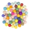 Decoraciones de bolas de fieltro de lana coloridas para fiestas transfronterizas, colgantes para juguetes infantiles DIY perforados transfronterizos, banderines de cuerda y bolas secas