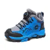 Zapatos de Algodón de Caña Alta Nuevos para Niños de Otoño e Invierno con Forro de Piel para Niños Medianos y Mayores Antideslizantes para Exteriores Garra de Acero Zapatos Deportivos Grandes de Algodón para Niños