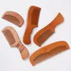 Pente de madeira de pessegueiro natural para uso doméstico, portátil para homens e mulheres, adequado para massagem de cabelo comprido, um presente para estudantes