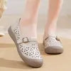 Comércio Exterior AtacadoSapatos de Couro Macio com Solado Macio para Mães de Meia-Idade e Idosas, Novo Leve para o Verão de 2026, Sapatos Pequenos de Couro Femininos