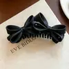 Presilha de cabelo tipo banana com laço, presilha vertical para cabelo para mulheres, estilo de alta qualidade para a parte de trás da cabeça, novo modelo 2026, presilha de garra para rabo de cavalo alto, ferramenta de fixação de cabelo