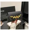 Bolsa de Mão Personalizada com Padrão de Ondas Transfronteiriça para Mulheres 2025 Nova Moda Bolsa de Ombro com Corrente Bolsa Transversal Caixa