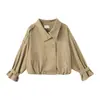 Gabardina vintage de doble botonadura color caqui con solapas para mujer, nuevo estilo otoño 2026, talla petite, chaqueta corta de alta gama para el trabajo