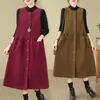 Fotos reais de vestido colete de veludo cotelê outono e inverno, moderno, modelagem solta, rejuvenescedor, moda feminina de alta qualidade