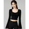 Atacado de Fábrica Outono Inverno Gola Quadrada com Renda Cropped Manga Longa Camiseta Feminina Manga Sino Recorte Emagrecedor Ajustado Top