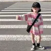 2024 Outono Novo Estilo Coreano Roupas Infantis Camisetas de Manga Longa Listradas Doces para Meninas Moletons de Comprimento Médio Camisetas Infantis