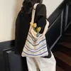 Bolsa de Palha Grande Capacidade Mais Vendida no Verão para Mulheres 2025 Novo Estilo Bolsa de Praia Trançada Vazada Estilo Relaxado Bolsa de Ombro Retrô