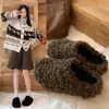 Zapatillas Cerradas de Medio Paso Casuales Versátiles para Mujer 2026 Nuevo Estilo Otoño/Invierno Ropa de Exterior Persona Perezosa Suela Gruesa Pantuflas Peludas