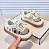 Zapatos para Niños Zapatos Casuales para Niños 2026 Primavera Nuevos Zapatos Deportivos para Bebé Estilo Princesa con Lentejuelas Zapatos de Patinaje para Niñas Pequeñas