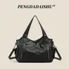 Bolsa Tote Transfronteiriça Grande Capacidade Feminina Estilo Europeu e Americano Design de Bolsa de Ombro com Senso de Design Bolsa Tote para Trabalho e Deslocamento
