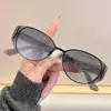 Gafas de Sol Retro Estilo Europeo y Americano Ojo de Gato con Acabado de Alta Gama, Efecto Adelgazante y Diseño Único de Metal para Hombres, Gafas con Forma de Papa Estilo Granero