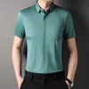 Nova camisa lisa de verão para homens, camisa de manga curta, camisa respirável sem costura de meia-manga 2023 para homens