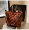 Bolsa de Tela Transfronteriza para Mujer, Gran Capacidad, Nueva Bolso Cruzado Acolchado para Hombro Otoño e Invierno 2026, Bolso Tote de Alta Gama para Viajes Diarios