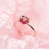 Anel aberto de gato com diamante flash vermelho rosa, design simples e moderno, minoria, vento frio feminino coreano, ornamentos de mão por atacado