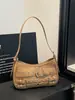 Bolsa feminina transfronteiriça, novo modelo 2026, bolsa transversal de design nicho, versátil, fashion, toque de luxo, bolsa de ombro único estilo motociclista para usar sob o braço