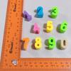 Hebilla de zapato acrílica con forma de macarrón, 26 letras y números, con cuentas, para bricolaje, accesorios de decoración para zapatos casuales a juego, venta al por mayor