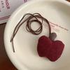 Nuevo collar Mori para mujer, color rosa, para ropa infantil, cadena colgante para niña, bonito colgante de fruta de algodón, cadena de lana para bebé de otoño e invierno.