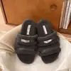 Pantuflas de suela gruesa para mujer, nuevo estilo otoño/invierno 2026, de felpa para interior/exterior, pantuflas peludas de suela plana, zapatos casuales versátiles para mujer