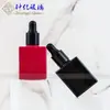 En stock botella cuadrada plana de 10 ml para sérum, botella de vidrio transparente esmerilado para dispensar líquidos, botella pequeña cuentagotas negra mate