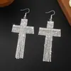 Pendientes populares europeos y americanos transfronterizos de moda con forma de cruz de diamantes de imitación, pendientes de cadena de garra con borla de alta calidad E811