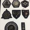 Bordado Computarizado Personalizado Etiqueta Tejida para Hombre Insignia Sexy Borde de Bloqueo Logotipo Parche Bordado Ylz598