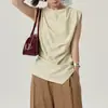 Elegante Camisa Sem Manga com Gola Swing para o Dia a Dia Feminina Verão 2025 Chic Camiseta Irregular Slim Fit Top com Manga Pequena Leve