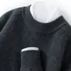 Suéter de punto de cachemira Bai Cai Rong 2026 nuevo para hombre, cuello redondo, hombros raglán, perfecto para usar en capas en otoño e invierno, elegante y casual