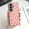 Funda Protectora Plegable de Oso Violento de Dibujos Animados de Gama Alta para Teléfono Móvil Samsung Zfold3 Zfold6 Modelo de Negocios a la Moda