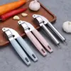 Prensa de Ajo de Acero Inoxidable Pinza Multifuncional para Nueces Gadget de Cocina Triturador Manual de Ajo para el Hogar Herramienta para Pasta de Ajo