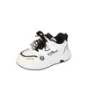 Tênis de Skate Masculino Cano Baixo Tênis Esportivo Infantil Outono 2026 Novo Estilo Tênis Casuais da Moda Sola Leve e Macia Tênis de Corrida da Moda
