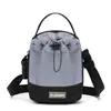 Bolso Cruzado Portátil de Bloques de Color Transfronterizo para Mujer 2025 Nuevo Ligero Bolso Cruzado para Teléfono Bolso Multifuncional Casual para Botella de Agua
