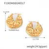 Pendientes plisados irregulares versátiles de estilo europeo y americano con diseño de nicho y hebilla de oreja con textura de acero de titanio para mujer en stock