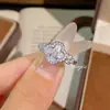 Anillo de Madreperla Rosa Natural Estilo Palacio Trébol de Cuatro Hojas, Elegante y Soñador Anillo Rosa Flor de Cerezo Oro Rosa Venta al por Mayor