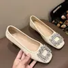 Sapatos mocassins rasos, bico quadrado, 2026 nova moda estilo casual, confortáveis para usar o dia todo, couro macio, sola macia, enfeites de strass, sapatos femininos
