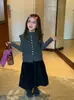 Roupas Infantis Winnie Frutas Coleção Outono 2026 Nova: Colete de Tricô Colorido com Botões para Meninas, Colete de Lã Infantil