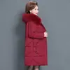 Abrigo de algodón de longitud media para mujeres de talla grande (más de 100 kg), de mediana edad y mayores, chaqueta de algodón acolchada estilo nuevo para madres, abrigo exterior de algodón para mediana edad