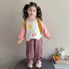 Conjunto de pantalones a rayas con lazo de conejo para niña estilo coreano, nuevo modelo primavera y otoño 2026, atuendo de dos piezas para niñas pequeñas, moderno