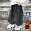 Ropa de Invierno para Niños Pantalones de Mezclilla Estilo Linterna con Forro de Terciopelo Estilo Coreano Mono Infantil de Terciopelo Pantalones Casuales Versátiles para Bebé Transfronterizo