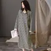 Pijama Pijama Feminina Primavera e Outono Outono Algodão Puro Manga Longa Vestido Longo plus size Listrado Roupa Casual Roupa de Casa