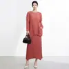 Conjunto Miyake em forma de pera, modelador, elegante, gola redonda, manga longa, top solto, saia de cintura alta, conjunto de duas peças elegante