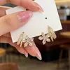Brincos de Flor de Zircônia com Banho de Ouro Real, Design Coreano de Nicho, Novo Estilo, Elegantes e Requintados Brincos de Tarraxa Flor de Cinco Pétalas