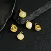 Colgante pequeño de Puxian tallado en oro de 24 quilates con incrustaciones de jade hetiano natural y plata S925 galvanizada. Diseño de bricolaje.
